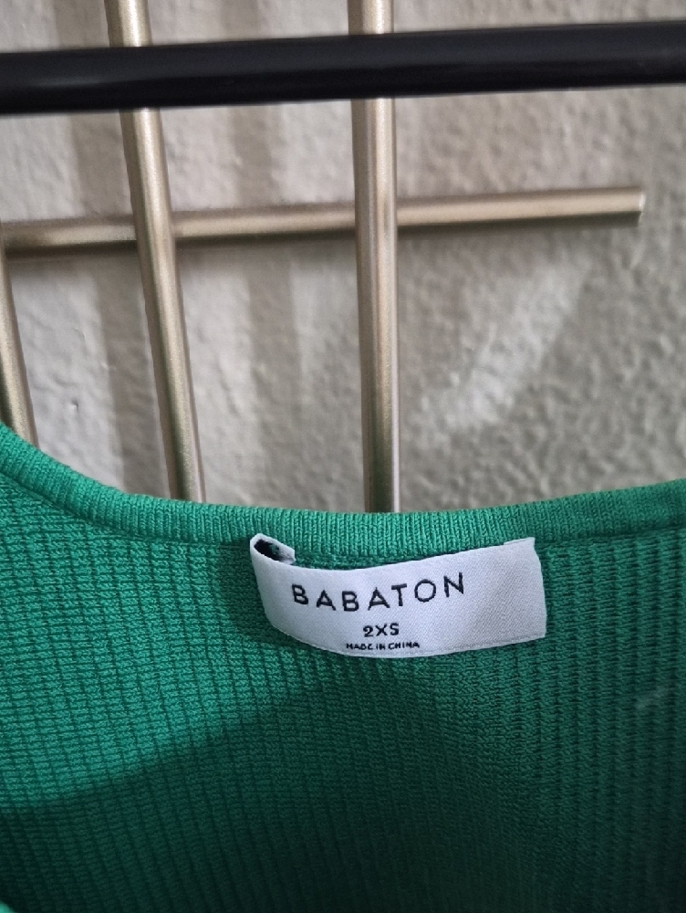 Babaton Emerald Ribbed Crop Tank - Picture 2 of 5
